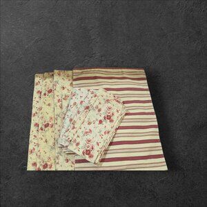 Waverly Garden Room Floral & Striped Reversible  placements  & napkins set of 4